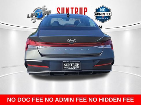 Used 2025 Hyundai Elantra SEL FWD image 5