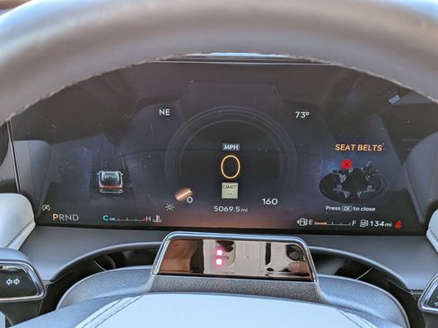 Certified 2025 Lincoln Aviator Reserve image 33