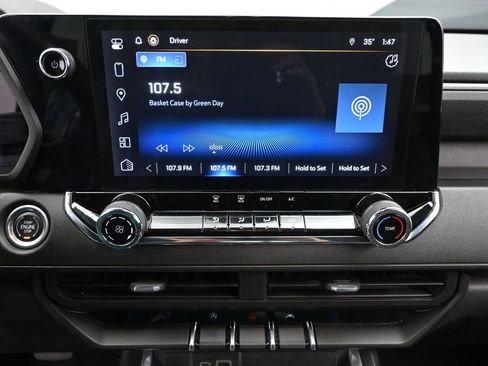 Used 2023 Chevrolet Colorado Trail Boss image 18