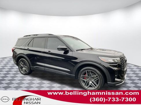 Used 2025 Ford Explorer ST AWD/4WD image 1