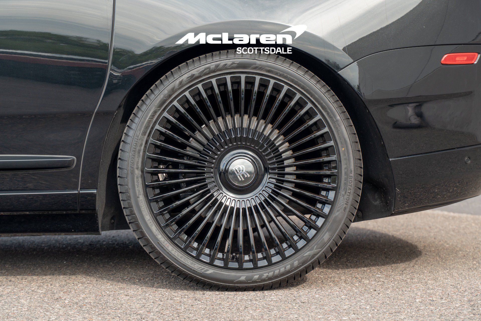 Used 2022 Rolls-Royce Cullinan AWD/4WD image 39