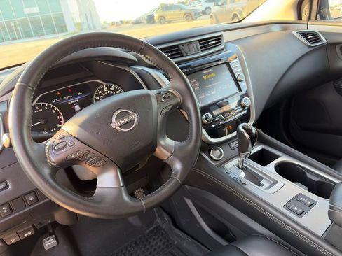 Used 2023 Nissan Murano SV AWD/4WD image 16