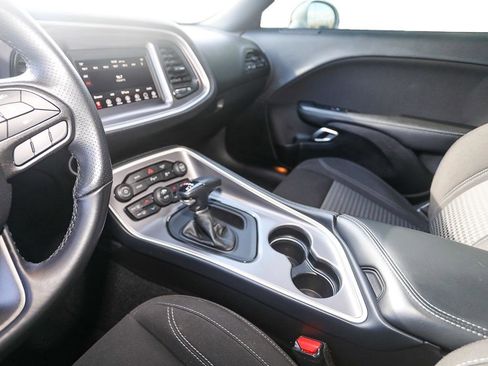 Used 2021 Dodge Challenger SXT w/ Driver Convenience Group image 18