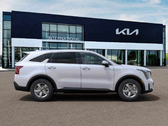 New 2026 Kia Sorento LX FWD image 7