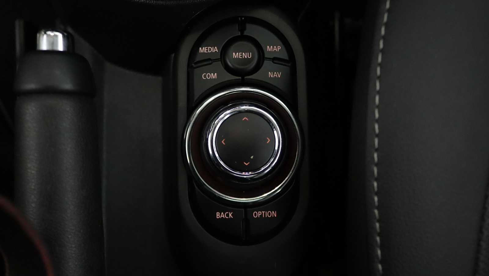 Used 2024 MINI Cooper 4-Door Hardtop FWD image 19
