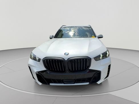 Used 2025 BMW X5 xDrive40i w/ Executive Package AWD/4WD image 4