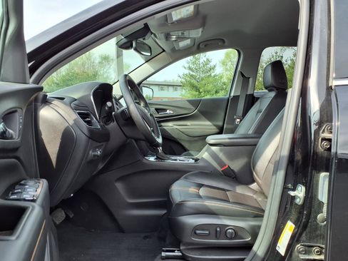 Used 2024 Chevrolet Equinox Premier image 19