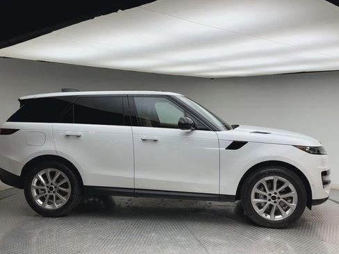New 2026 Land Rover Range Rover Sport SE image 9