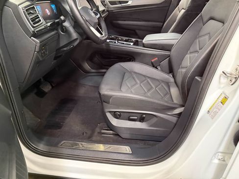 Used 2024 Volkswagen Atlas Cross Sport SE w/ Panoramic Sunroof Package AWD/4WD image 58