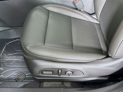 New 2026 Chevrolet Trax RS w/ Sunroof Package FWD image 18