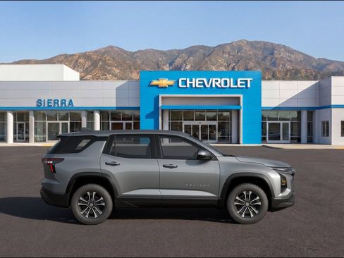 New 2026 Chevrolet Equinox LT w/ Safety and Technology Package FWD image 4