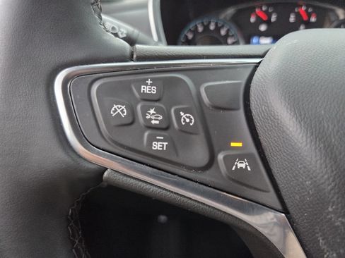 Used 2024 Chevrolet Equinox LT FWD image 28