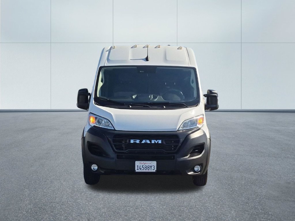 Used 2025 RAM ProMaster 2500 w/ Convenience Group FWD image 2