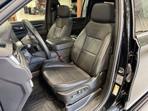 Used 2023 GMC Yukon XL Denali w/ Max Trailering Package AWD/4WD image 14