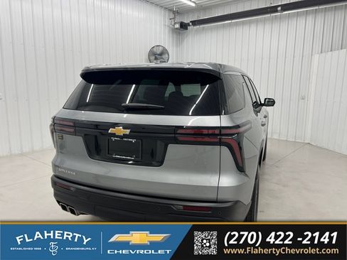 Used 2024 Chevrolet Traverse LS w/ LPO, Floor Liner Package FWD image 3