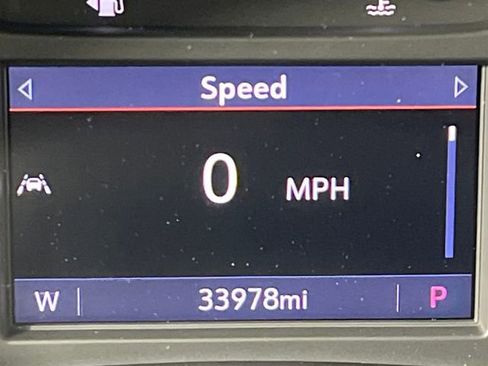 Used 2023 Buick Enclave Essence image 40