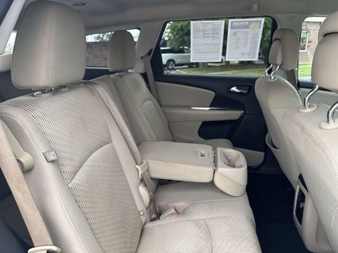 Used 2015 Dodge Journey SXT w/ Flexible Seating Group FWD image 13