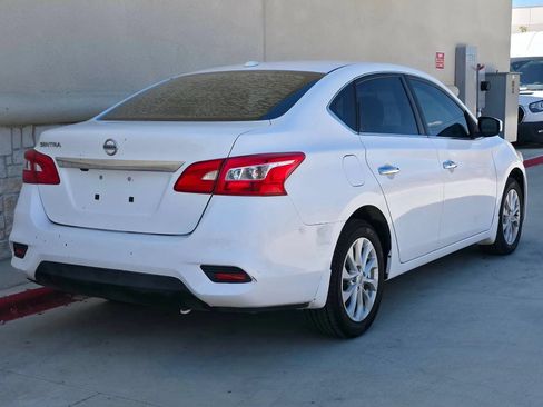 Used 2019 Nissan Sentra SV FWD image 3