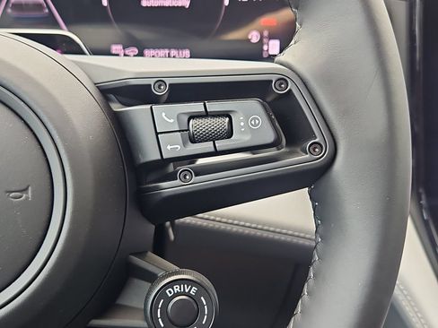 New 2026 Porsche Cayenne Turbo AWD/4WD image 24