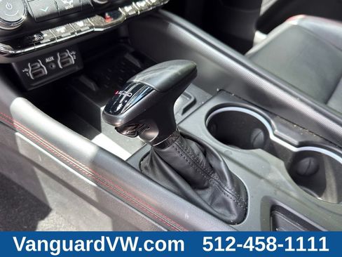 Used 2025 Dodge Durango GT AWD/4WD image 15