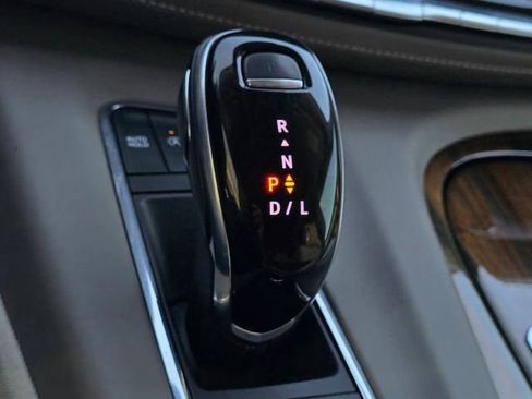 Used 2021 Cadillac Escalade Sport Platinum RWD image 23