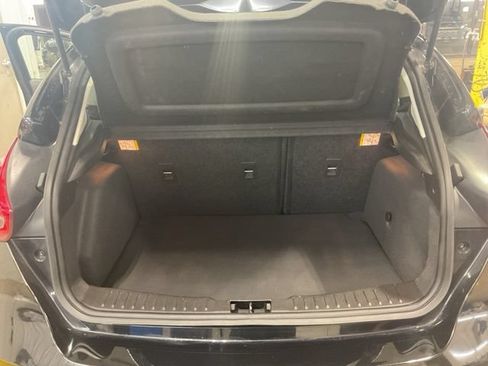 Used 2016 Ford Focus SE w/ Equipment Group 201A FWD image 15