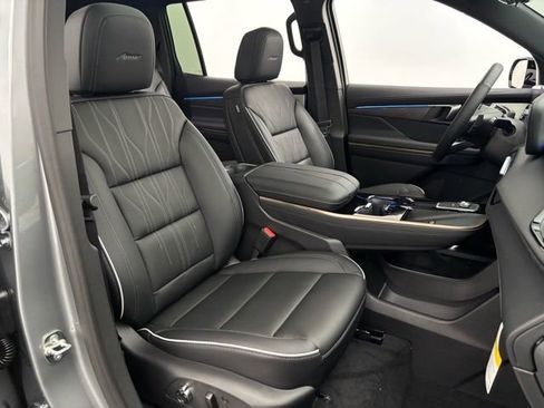 New 2026 Buick Enclave Avenir w/ Super Cruise Package image 39