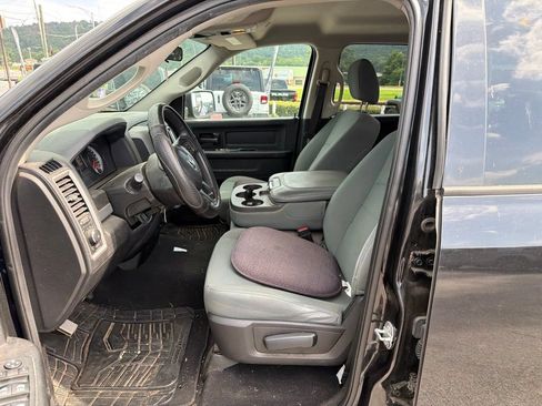 Used 2018 RAM 1500 Express RWD image 8