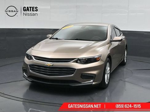 Used 2018 Chevrolet Malibu LT FWD image 5