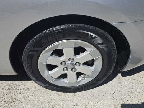 Used 2007 Toyota Prius FWD image 12