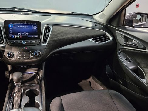 Used 2023 Chevrolet Malibu LT image 11