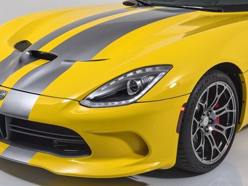 Used 2013 SRT Viper GTS w/ Track Pkg RWD image 40