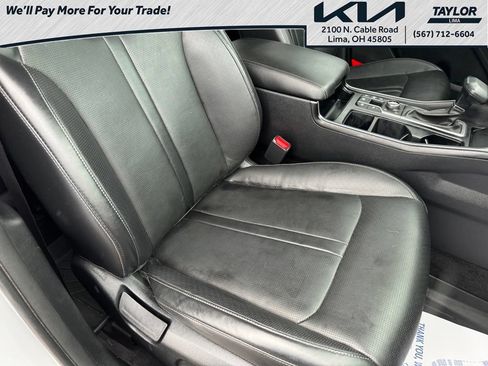Used 2024 Kia Sorento S w/ Panoramic Sunroof Package AWD/4WD image 11