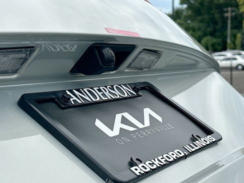 New 2025 Kia Carnival SX Prestige image 12