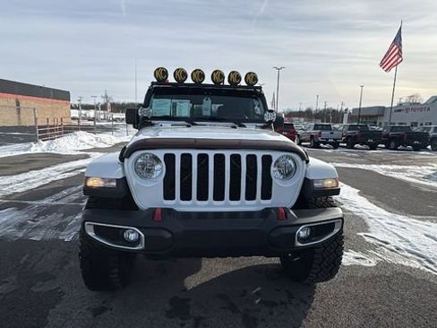 Used 2020 Jeep Gladiator Sport w/ Quick Order Package 24S image 10