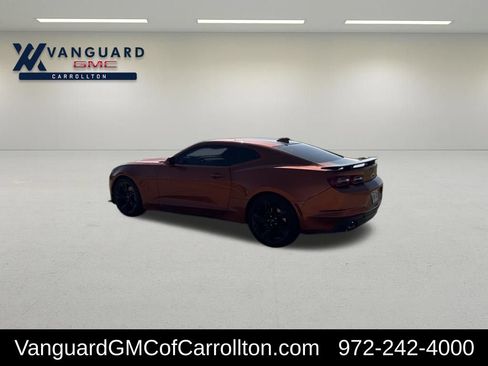 Used 2022 Chevrolet Camaro LT RWD image 4