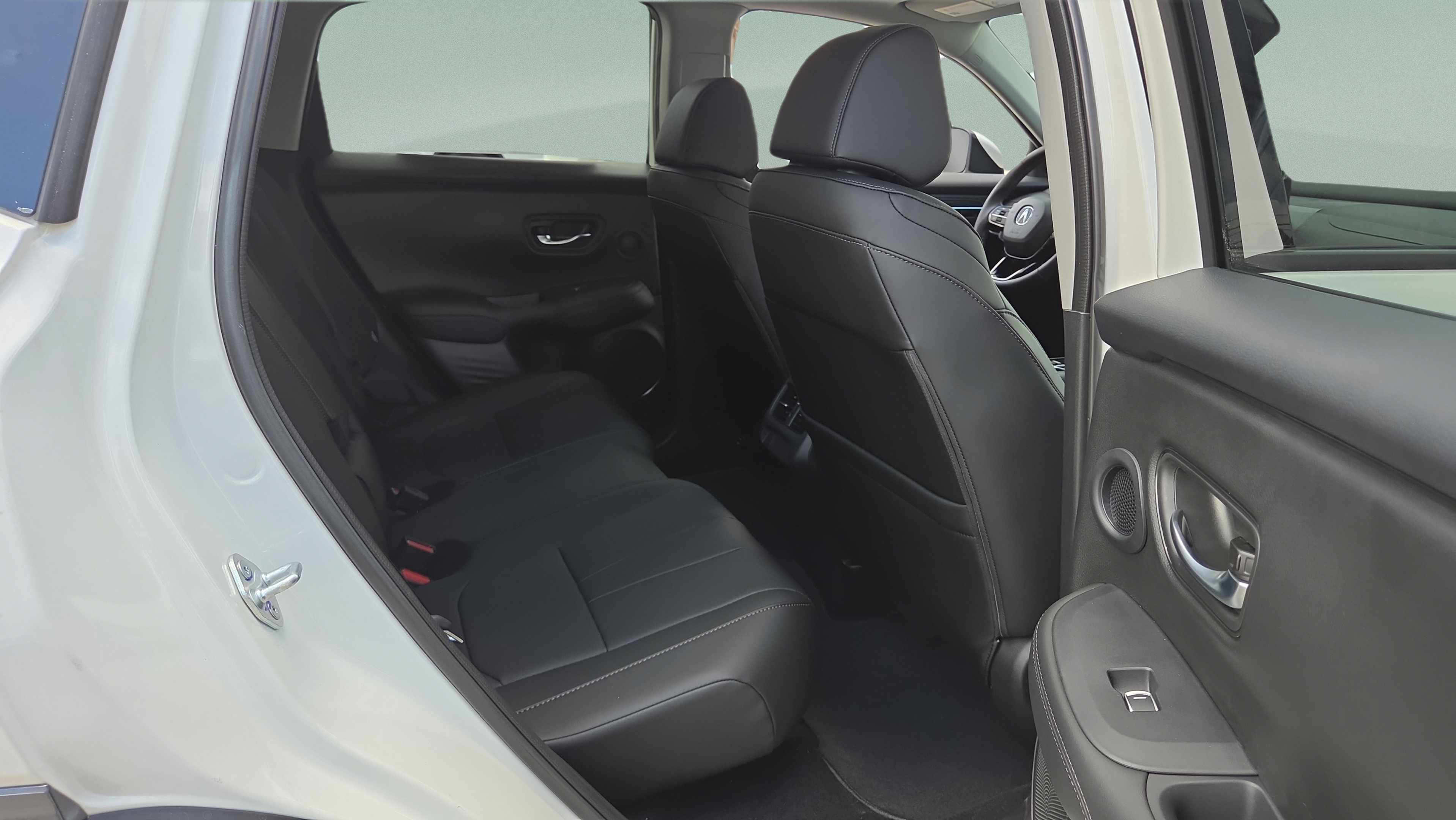 Certified 2026 Acura ADX FWD image 15
