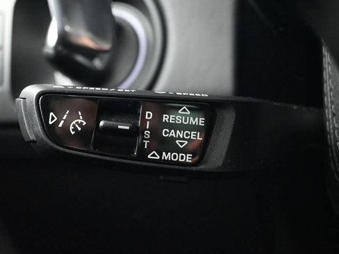 Certified 2022 Porsche Cayenne Turbo AWD/4WD image 27