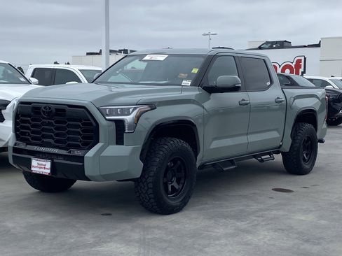 Certified 2025 Toyota Tundra Platinum w/ TRD Off-Road Package AWD/4WD image 6
