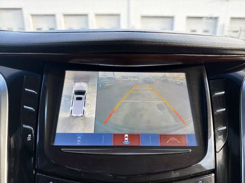 Used 2018 Cadillac Escalade ESV Luxury image 26