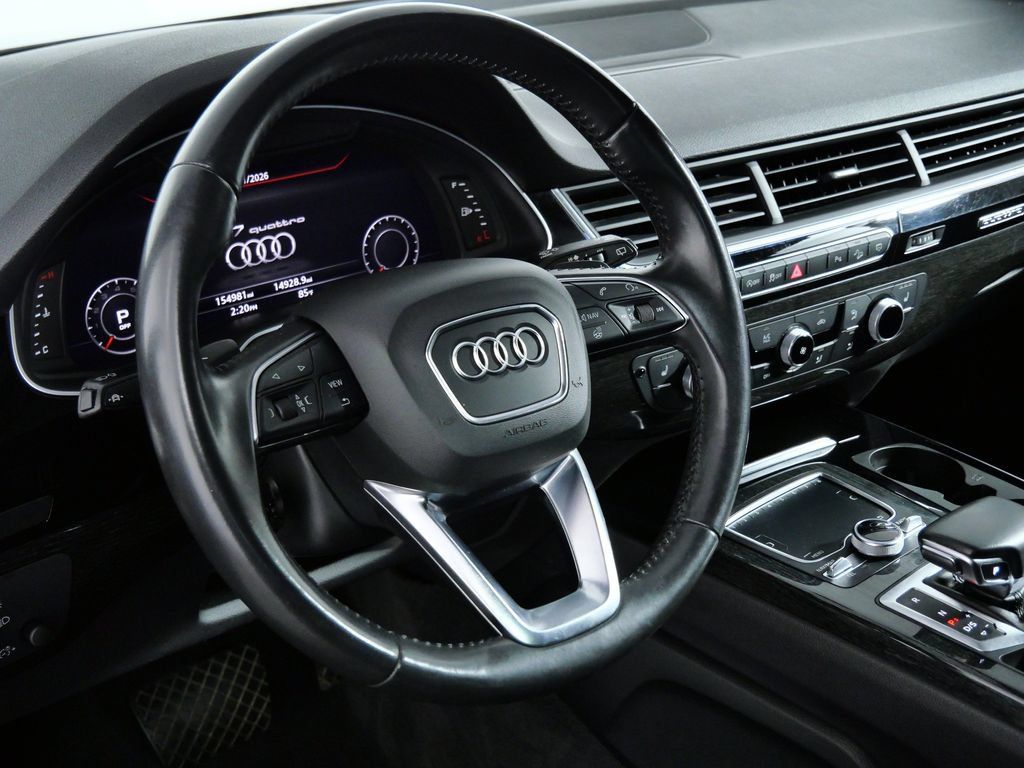 Used 2018 Audi Q7 3.0T Premium Plus w/ Premium Plus Package AWD/4WD image 19