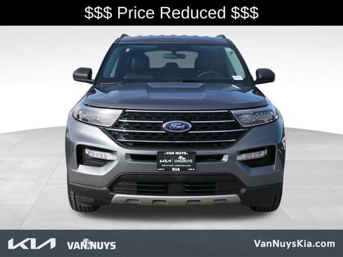 Used 2024 Ford Explorer XLT w/ Equipment Group 202A AWD/4WD image 7
