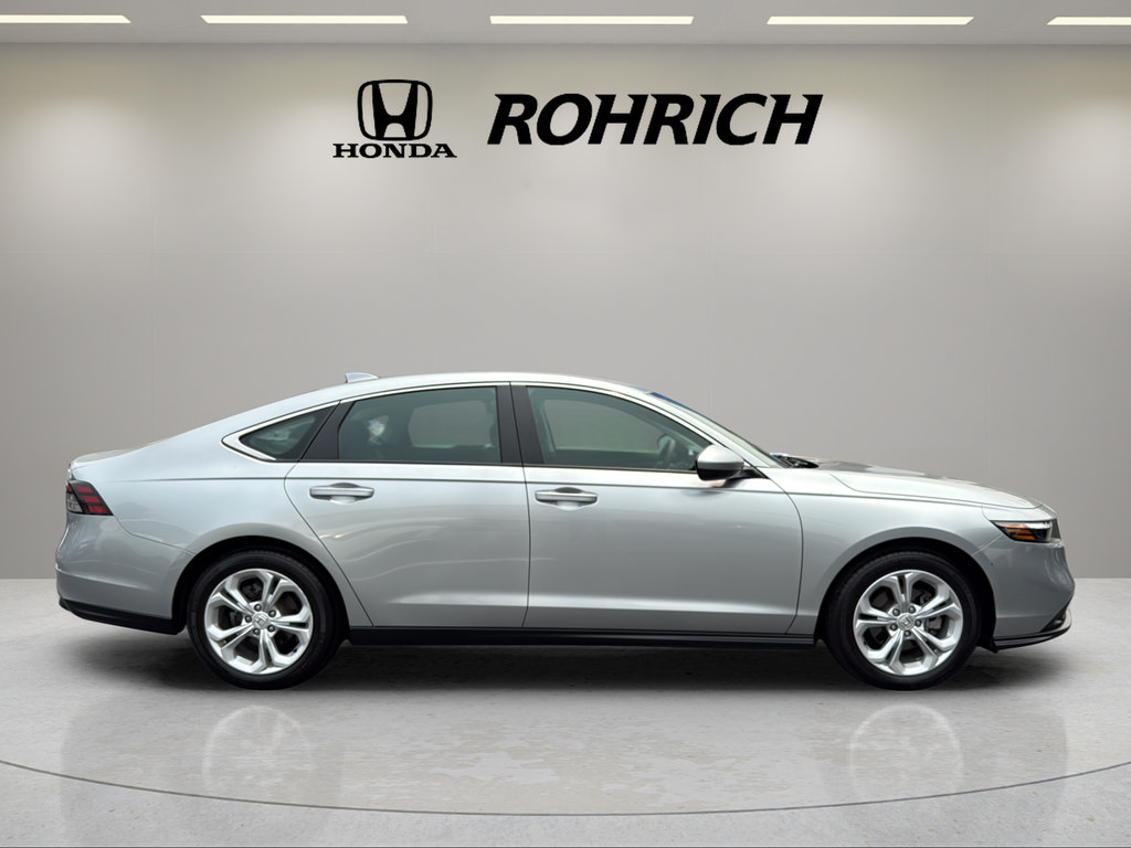 Used 2025 Honda Accord LX image 5