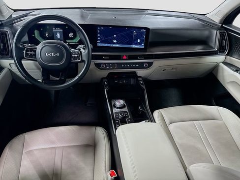 Used 2025 Kia Sorento EX w/ EX Panoramic Sunroof Package AWD/4WD image 24