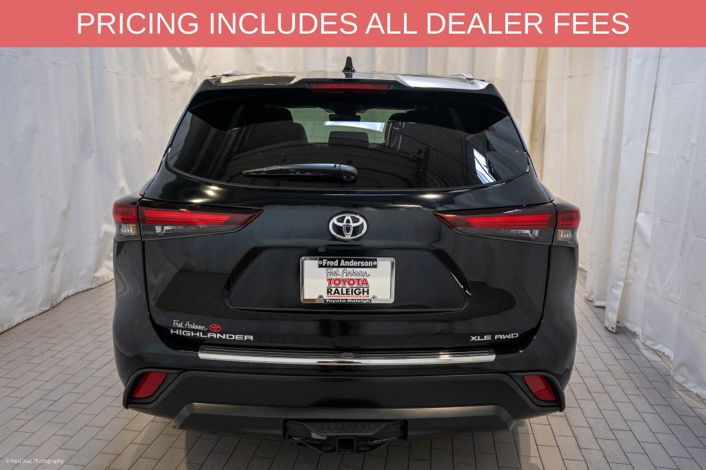 Used 2026 Toyota Highlander XLE AWD/4WD image 4
