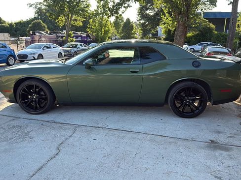 Used 2018 Dodge Challenger SXT w/ Blacktop Package RWD image 8