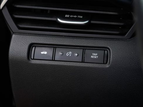 Used 2024 Nissan Altima 2.5 SR FWD image 22