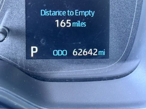 Used 2022 Toyota Corolla LE image 19