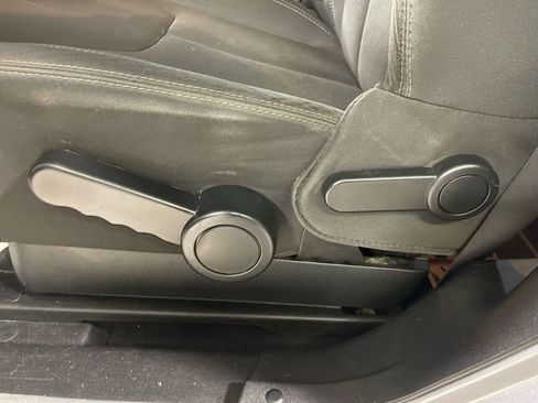 Used 2013 Jeep Wrangler Rubicon w/ PWR Convenience Group image 12