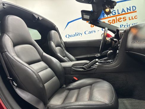 Used 2008 Chevrolet Corvette Coupe w/ Preferred Equipment Group RWD image 19